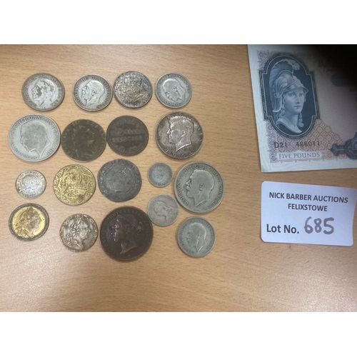 685 - Coins/Banknotes : Nice collection of old coins many old English plus old banknotes inc £5 L.K. OBrie... 