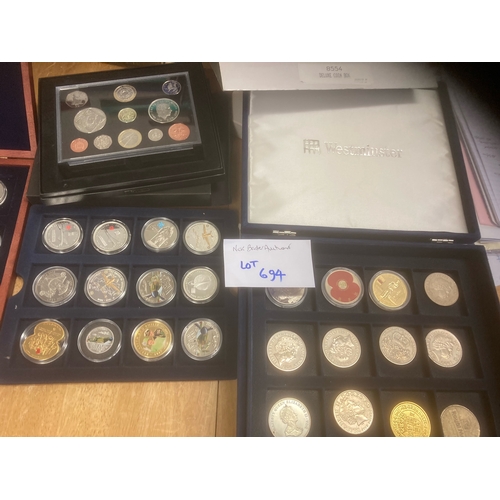 694 - Coins : Collection of various modern crowns inc 2008 Royal Mint set - plus much more - lots of Westm... 