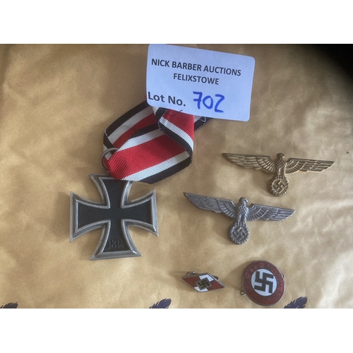 702 - Collectables : Militaria WWII German collectable medal & badges (5)