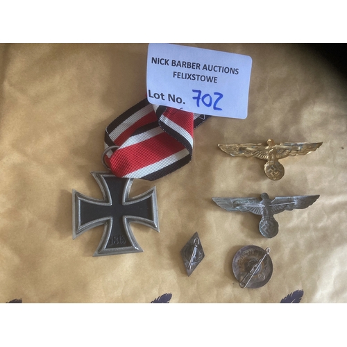 702 - Collectables : Militaria WWII German collectable medal & badges (5)