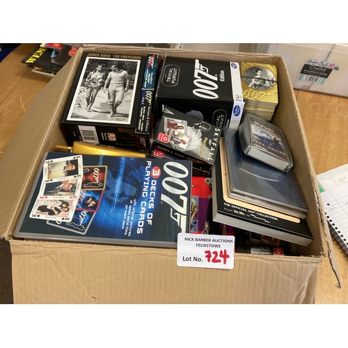 724 - Collectables : James Bond collection of items inc postcards, penquin book set, top trumps, cards, sp... 