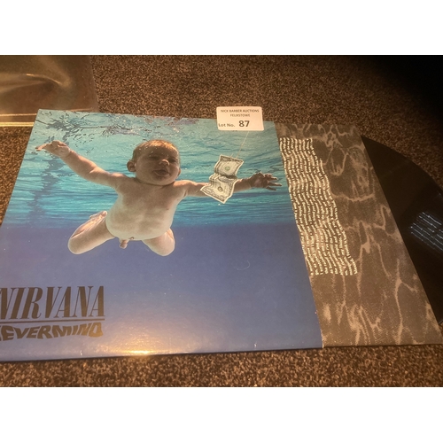 87 - Records : NIRVANA - Nevermind 1991 Grunge/Rock album 72064-24425-17 DGC24425 - with printed inner in... 