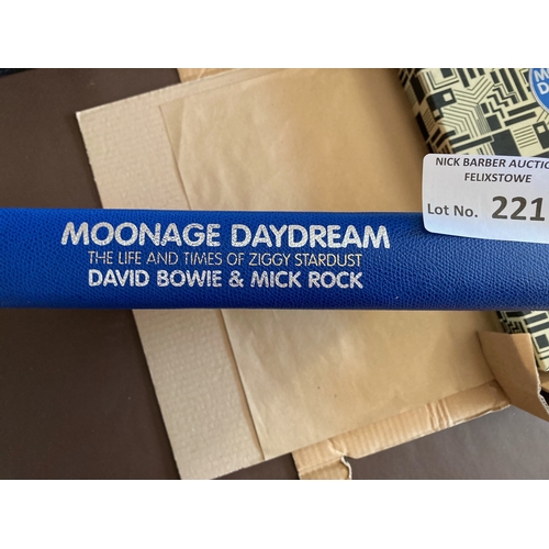 221 - Records : DAVID BOWIE - Moonage Daydream - The Life & Times of Ziggy Stardust, ltd edition book with... 