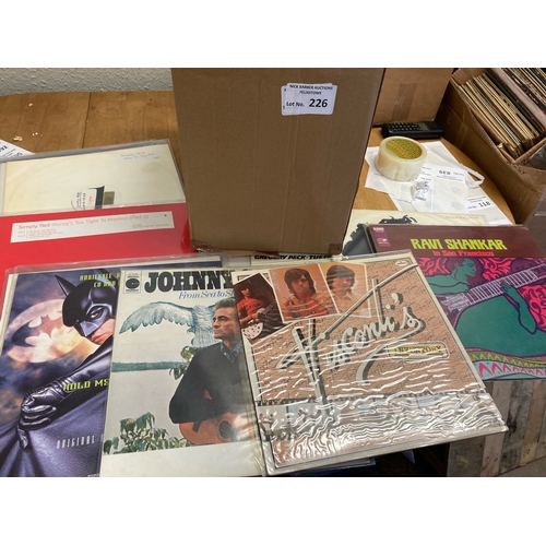 226 - Records : Box of albums - good eclectic mix inc Johnny Cash, Ravi Shanker, Simply Red (47)