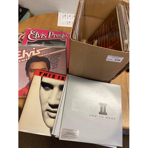 228 - Records : ELVIS PRESLEY collection of albums inc 1x Russian & other collectable issues - generally g... 