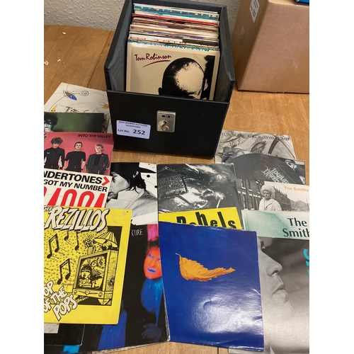 252 - Records : 75+ Punk 45s in case inc Clash, Smiths, Buzzcocks etc