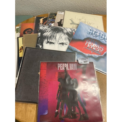 307 - Records : 14 180 gram release albums in excellent order inc Pearl Jam, Foo Fighters AC/DC