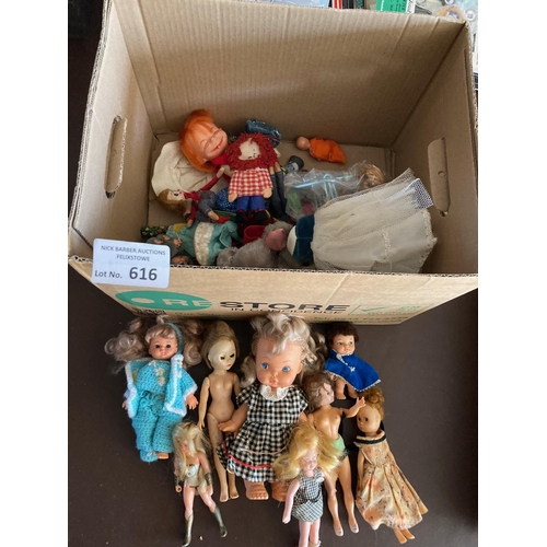 616 - Diecast : Dolls - with clothes & accessories within a box