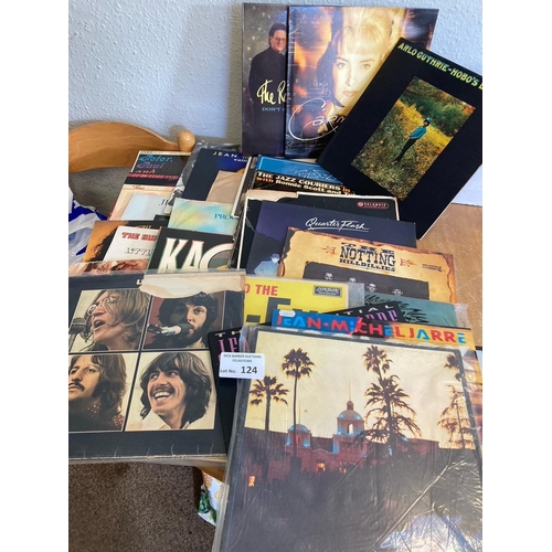 124 - Records : Mixed albums inc Glastonbury 72, Mar-Keys, Beatles etc - decent lot