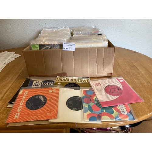 82 - Records : 200+ 1960s onwards 7'' singles good lot - mostly in company sleeves , good artists