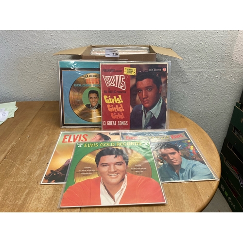 210 - Records : Elvis Presley 17 albums generally in excellent condition