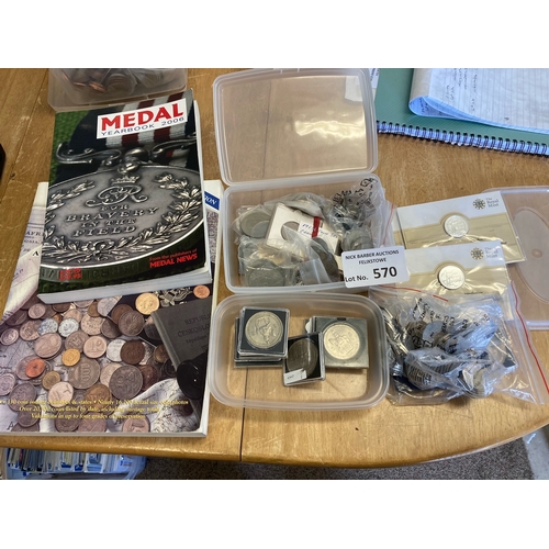 570 - Collectables : Coins - tub of various GB crowns along with 2x 20 coins and a bag batch of modern 50p... 