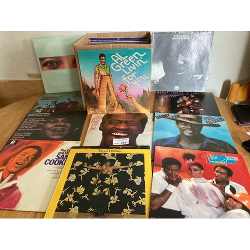 234 - Records : 30+ Soul/Motown Albums inc S Robinson, Al Green, Aretha Franklin etc