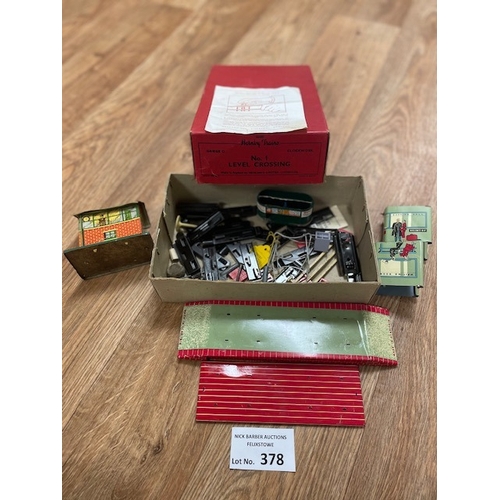 378 - Diecast : Hornby 'o' gauge - great lot - all boxed, vgc includes No. 1 level. No. 1 wagon, No. 5 ten... 