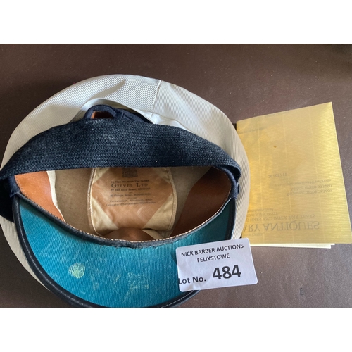 484 - Collectables : Militaria - WWII Royal Navy officers cap - includes invoice for purchase from 2011