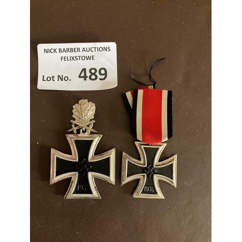 489 - Collectables : Militaria - German Iron Cross 1939 x2 - both good condition - unsure of authenticity