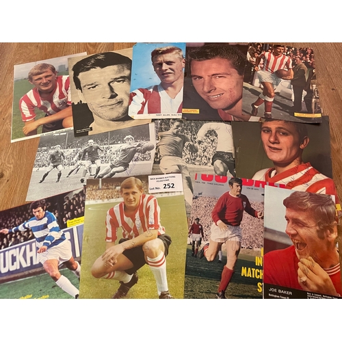 252 - Sports Memorabilia; Football: Football signed 1960's magazine pages featuring various players and cl... 