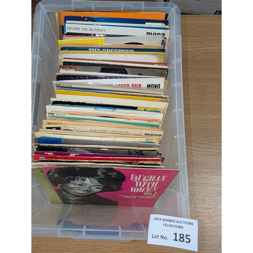 185 - Records: Box of Easy Listening and Jazz EPs and 45s; (60+).