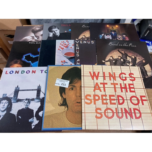 221 - Records: Assortment of 11x Paul McCartney/Wings albums.