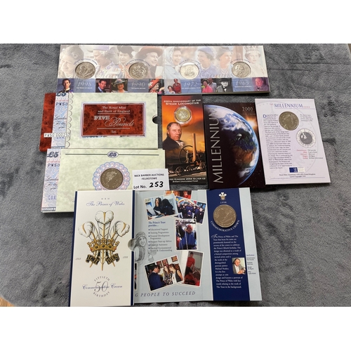 253 - Coins: Assortment of various commemorative coins/crowns, Royal Mint issues; Millennium, Princess Dia... 