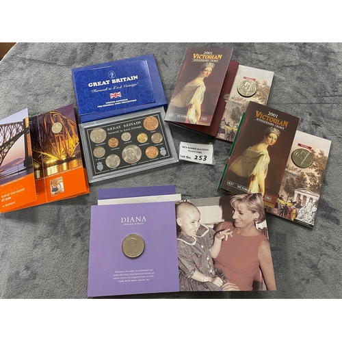 253 - Coins: Assortment of various commemorative coins/crowns, Royal Mint issues; Millennium, Princess Dia... 