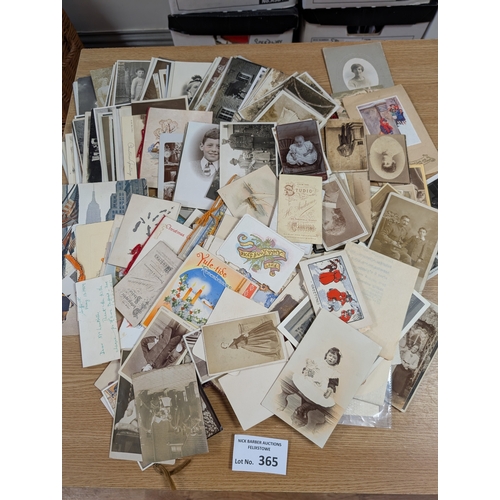 365 - Postcards: Tray of greetings cards, carte de visite, photographs etc. including local Suffolk, Norfo... 