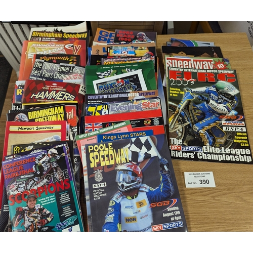 390 - Sports; Speedway: 2 large boxes of modern 2000s programmes; big meetings, GPs, etc.