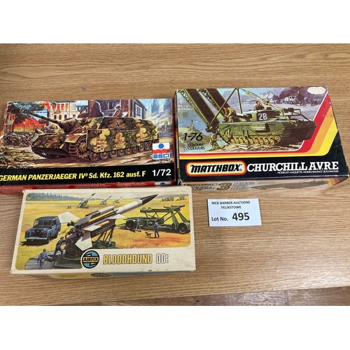 495 - Diecast: Model Kits mostly relating to railway, trucks, war; including Airfix, Matchbox, Hornby; all... 