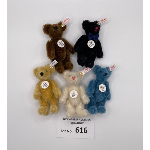 616 - Collectables; Teddy Bears: Steiff collection of Club Gift miniature bears, including 1993 (sterling ... 