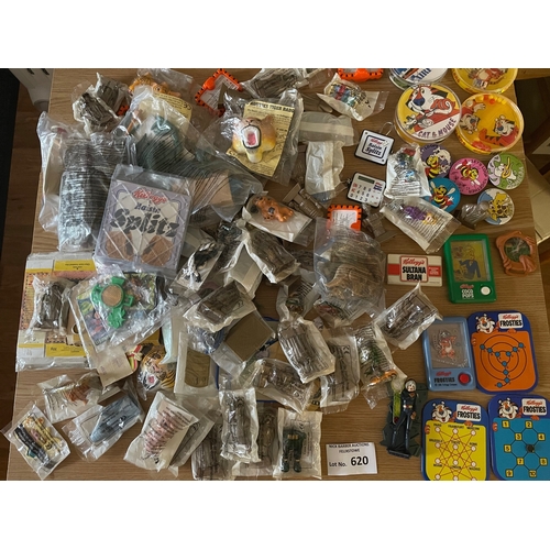 620 - Collectables: Large assortment of cereal freebies and others.