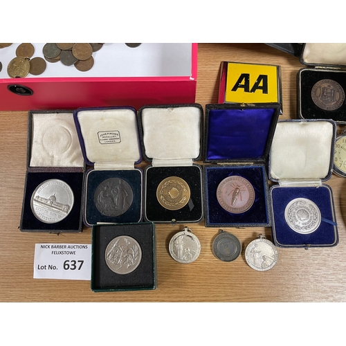 637 - Collectables: Various medals (some silver), in horticulture, bee keeping, etc.; pocket watch, coins,... 