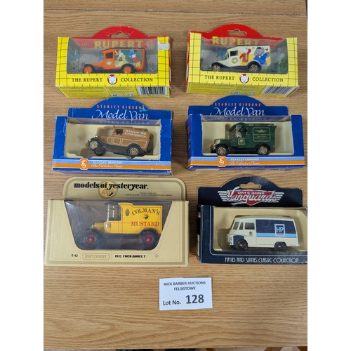 128 - Diecast: Large collection of various diecast including Corgi, Dinky, Models of Yesteryear, Vanguards... 