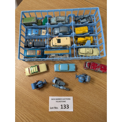 133 - Diecast: Matchbox Collector's Case No.41, well filled in 2 layers with generally play worn diecast; ... 