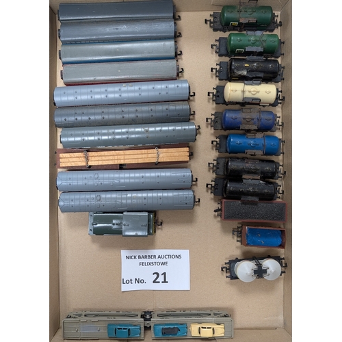 21 - Trains: Lima assortment of carriages, tank wagons, etc.; also including Lima D2785 Diesel Shunter; c... 