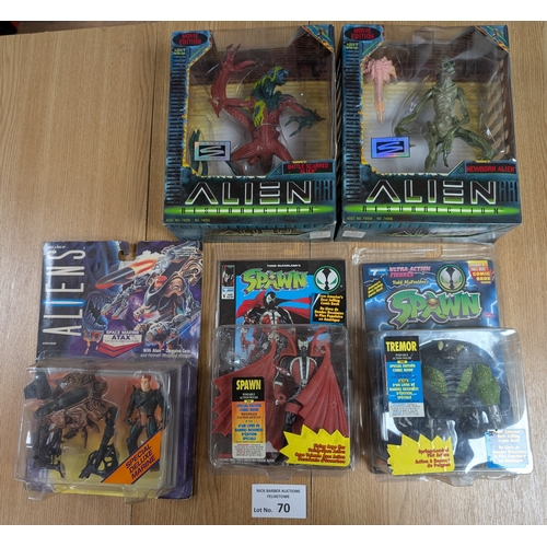 70 - Vintage Toys: Assortment of Kenner Alien Resurrection and Aliens figures, plus 2x McFarlane Toys Spa... 