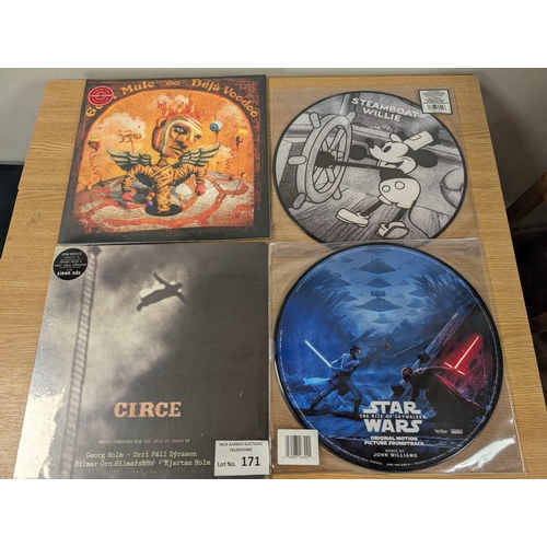 171 - Records: Selection of sealed 180 gram albums, including film soundtracks such as The Iron Giant, Ste... 