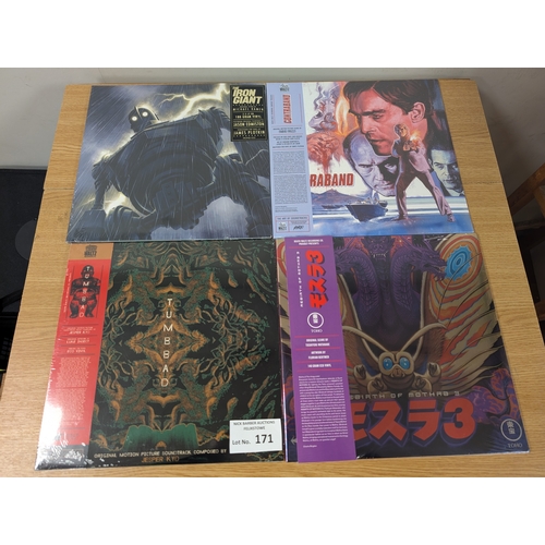 171 - Records: Selection of sealed 180 gram albums, including film soundtracks such as The Iron Giant, Ste... 