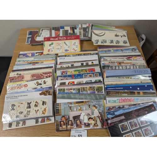 69 - Stamps: GB presentation packs, 2000s onwards, great lot; a few with extra sets within, face value of... 