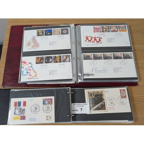 7 - Stamps: Pair of Royal Mail full cover albums, hingeless RM GB album and presentation pack GB album, ... 