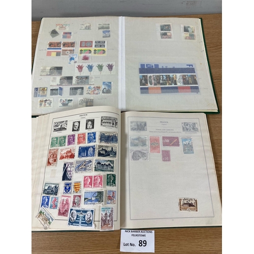 89 - Stamps: World stamp collection in albums and stockbooks, with wide variety of old/modern, 17 volumes... 