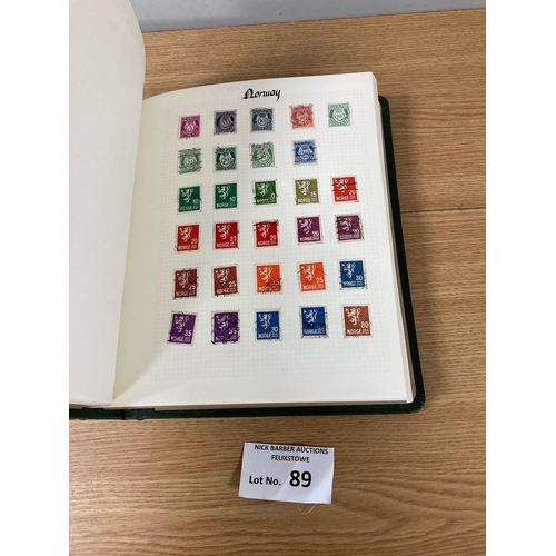 89 - Stamps: World stamp collection in albums and stockbooks, with wide variety of old/modern, 17 volumes... 