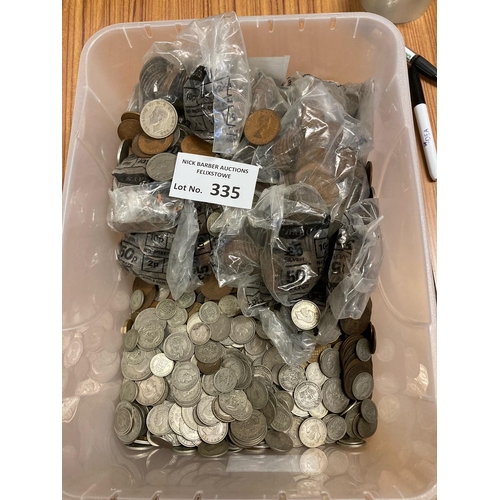 335 - Coins: Huge lot of GB coins, mostly KGVI onwards; some silver, in Fine condition; 1850 grams.