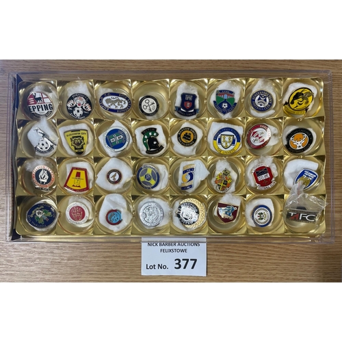 377 - Sports; Football: Football badges in 5 boxes; all non-league; Fine conditions; (160).