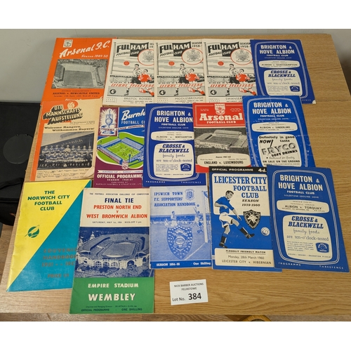 384 - Sports; Football: Football programme selection, 1940s-50s mostly, including Tottenham, Man United, D... 