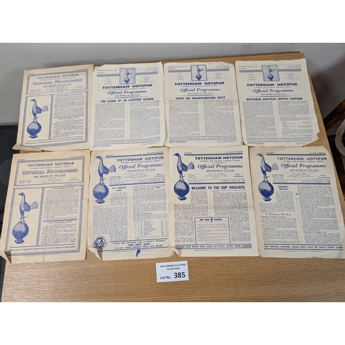 385 - Sports; Football: Football programmes assortment including Tottenham, West Ham, Arsenal, some foreig... 