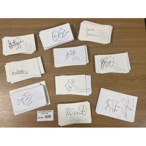 420 - Sports; Football: Large collection of signed cards, many managers/coaches, including Hasslebank, She... 