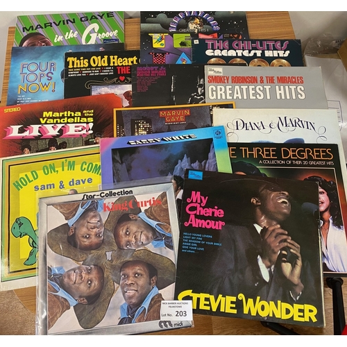 203 - Records : 15 Motown and Soul, mainly original issue albums, incl Marvin Gaye, Four Tops, Isleys etc.