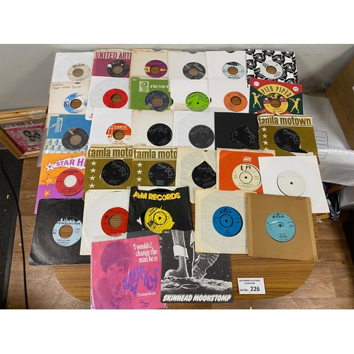 226 - Records : 30+ Northern Soul/Motown 7