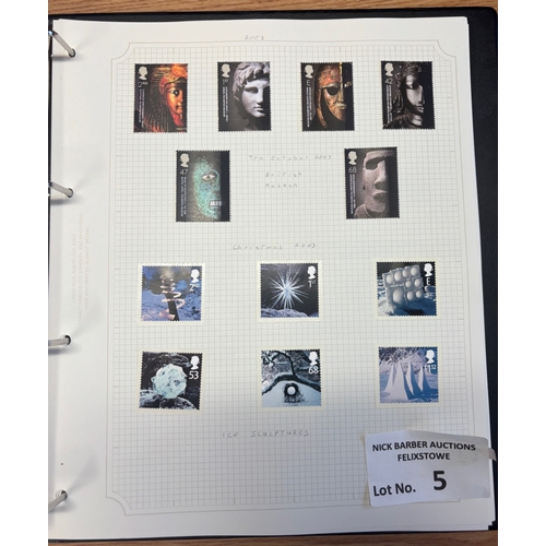 5 - Stamps : GB mint commemoratives in albums, great lot with a FV of £737.