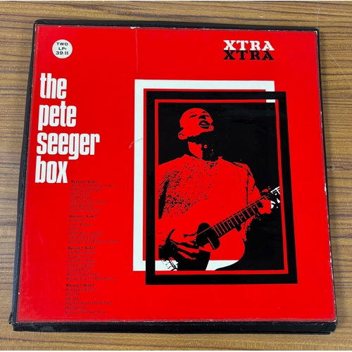 91 - Records : Folk albums and Seeger Box Set in great conditions, and rare labels (6).
